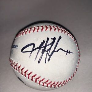 MYSTERY AUTOGRAPHED Baseball please read below 👇